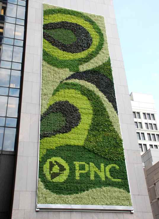 137-pnc-green-wall